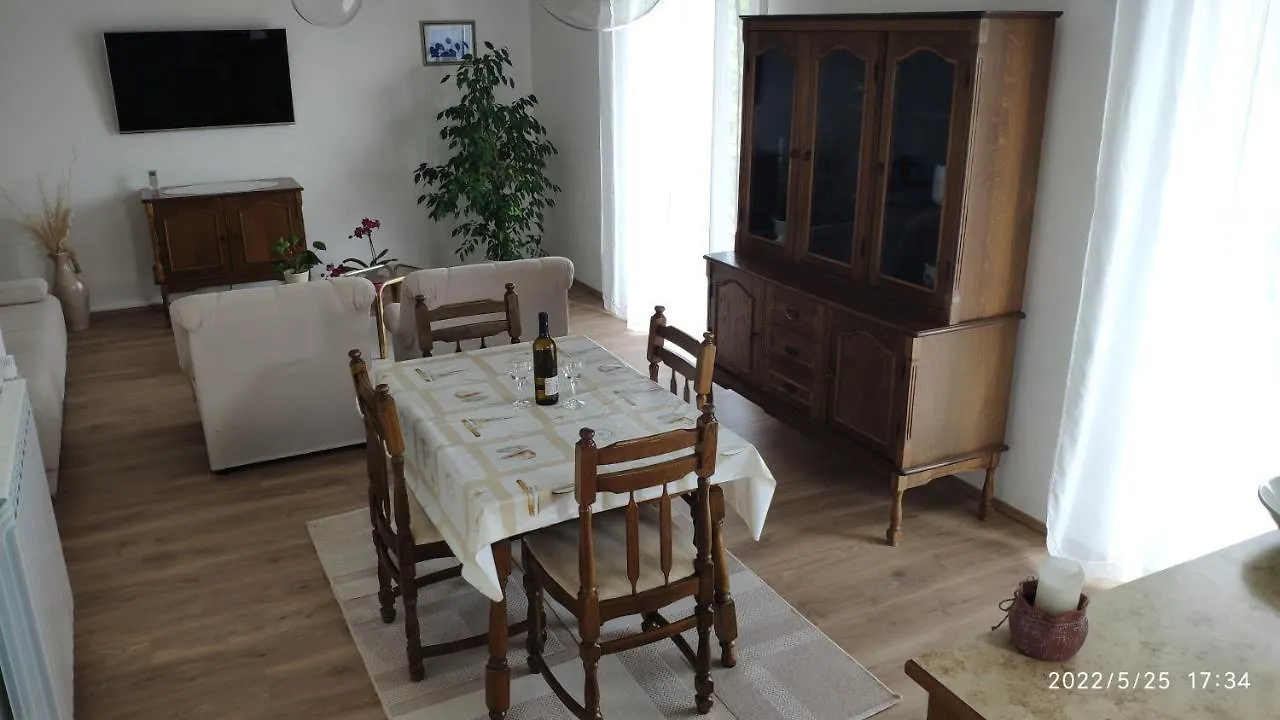Apartment Rose Novi Vinodolski 0*,  Croatia