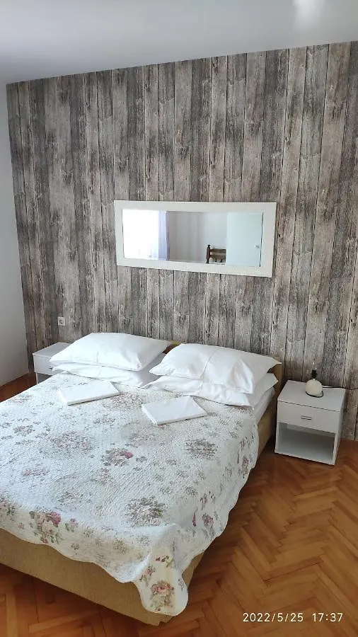 Apartment Rose Novi Vinodolski